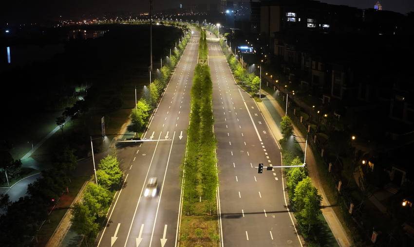 荆楚大道路灯3 荆楚大道路灯3