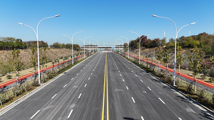 荆东大道湖北省示范工程2